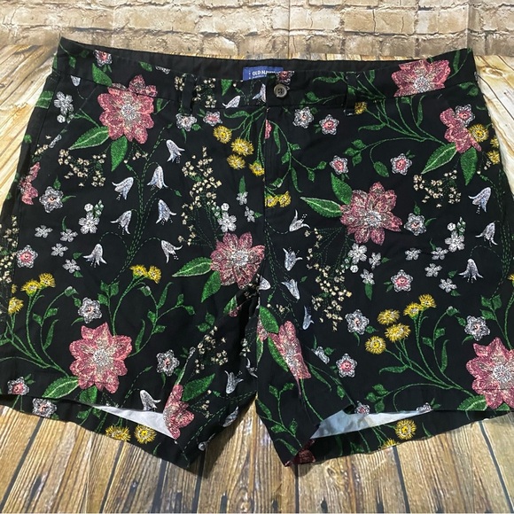 Old Navy Black Hawaiian Print Everyday Cotton Shorts - Picture 1 of 5